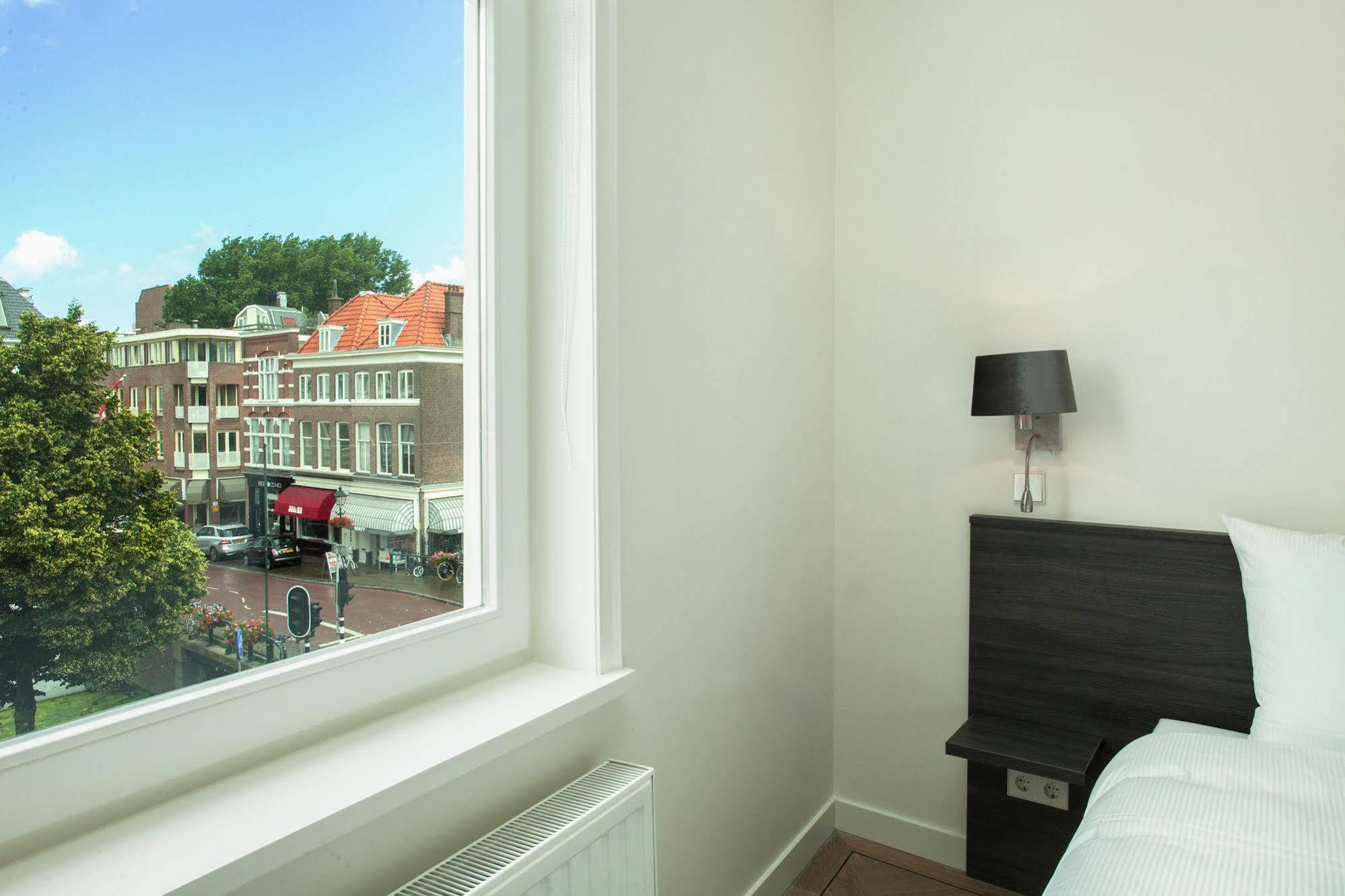 Stayci Serviced Apartments Denneweg L'Aia Esterno foto